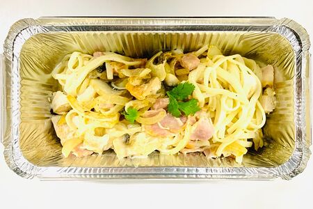 Вок цыпленок с беконом