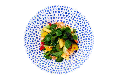 Салат с креветками и ананасом (240 гр)