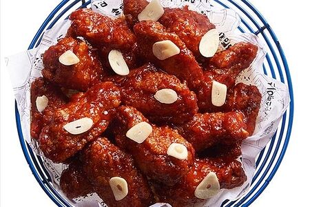 Крылья Медово-чесночные @ M