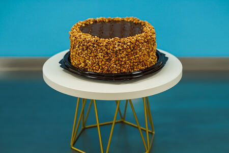 Целый торт Сникерс