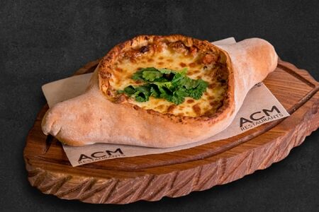 Хачапури с мясом и орехом