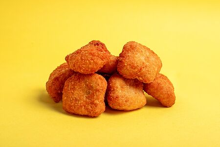 Куриные наггетсы