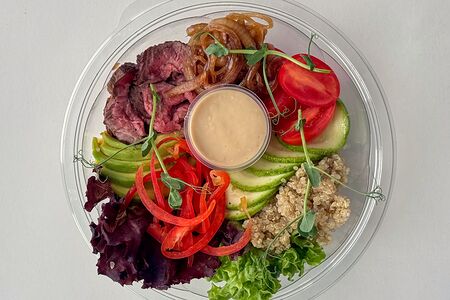 Боул с ростбифом