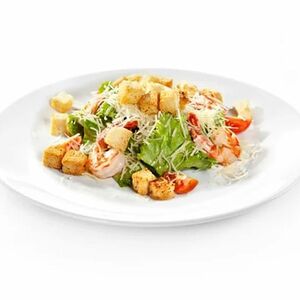 Салат цезарь с креветкой