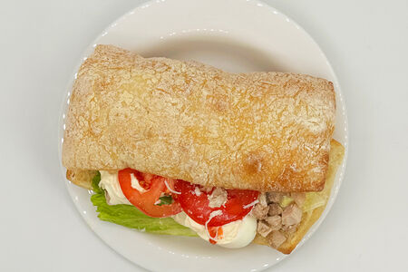 Чиабатта с курицей Цезарь