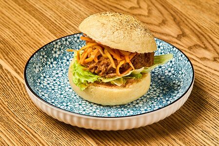 Бао с томлёной шеей