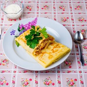 Блин с курицей и грибами