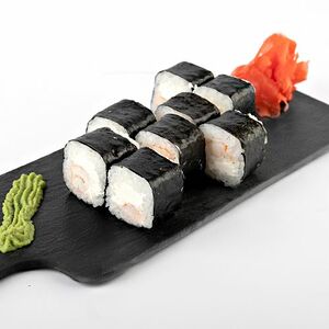 Ролл с креветкой и сливочным сыром