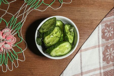 Огурцы малосольные