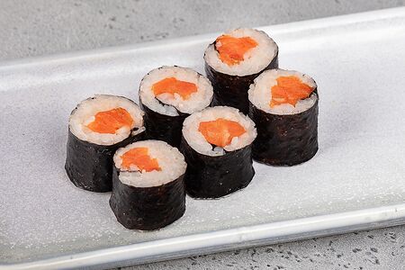 Хосомаки с лососем 