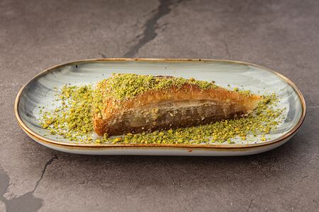 Ховуч классический с фисташками