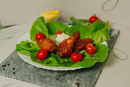 Крылья острые