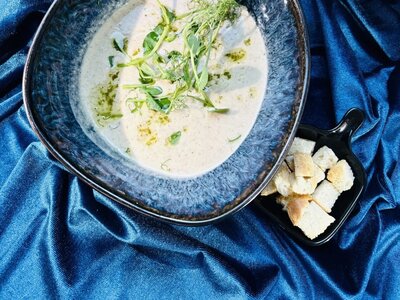 Сливочный суп с белыми грибами