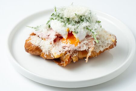 Круассан с тамбовским окороком