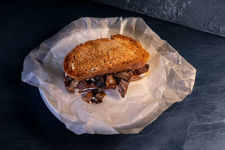 Стейк Рибай в хлебе 