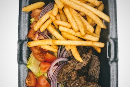 Ланч бокс с люля-кебабом