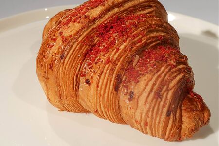 Круассан Малиновый
