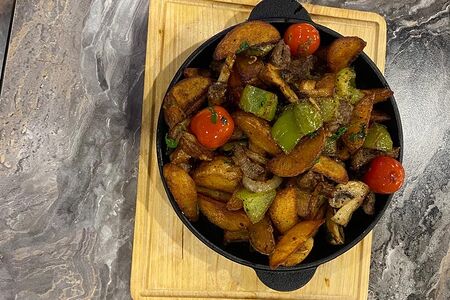 Сковородка по-грузински со свининой