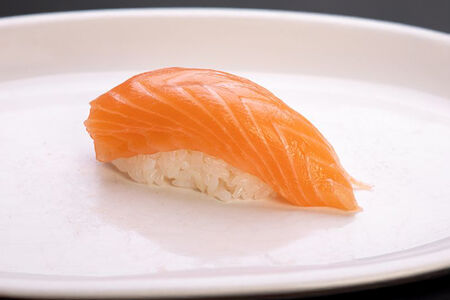 Суши Лосось