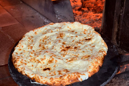 Хачапури по-имеретински