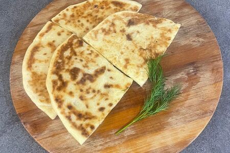 Хычин печеный с курицей