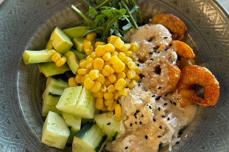 Боул с креветками