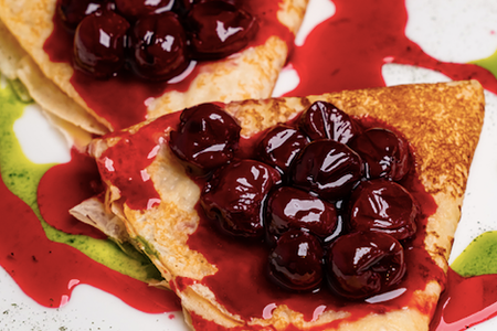 Блинчики с вишневым конфи (Завтрак)