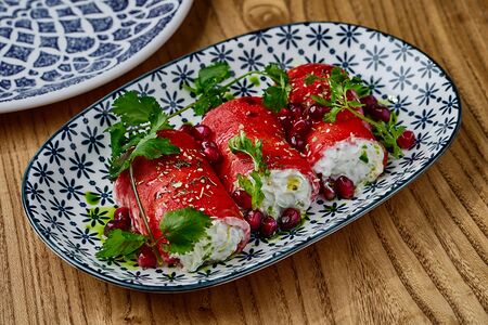 Печёный перец рамиро с соусом дзадзыки