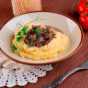 Бефстроганов из говядины с пюре