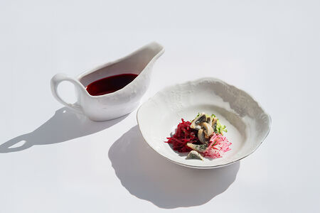 Свекольник с груздями