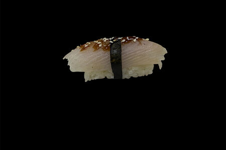 Суши с окунем