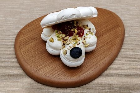 Десерт Павлова Ягодная