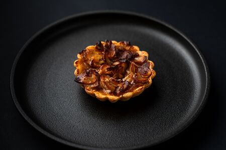 Тарт медово-миндальный с апельсином