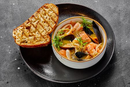 Соте из морепродуктов 