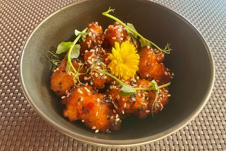 Цыпленок в соусе сладкий чили 