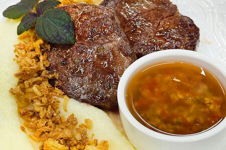 Медальоны из говяжьей вырезки