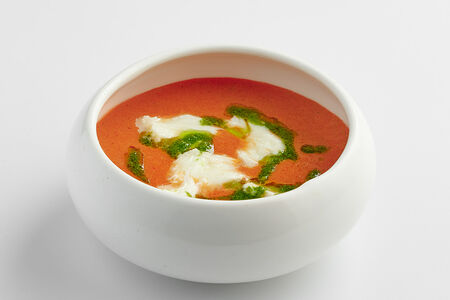 Суп-пюре из копченых томатов с сыром моцарелла