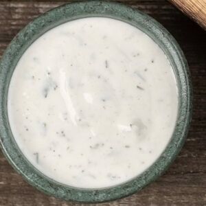 Мацони с чесноком