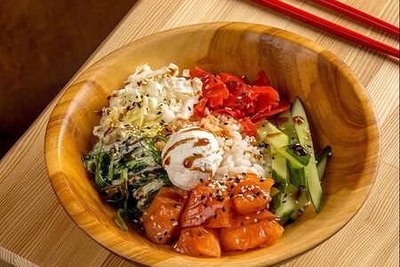 Поке с лососем