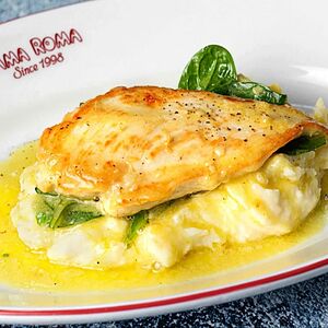 Куриное филе в соусе Бёрблан