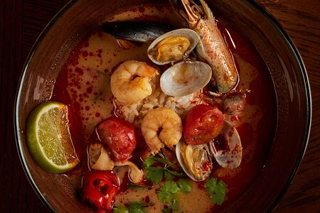 Том Ям с морепродуктами