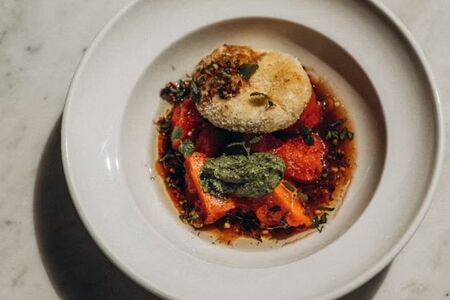 Салат с запеченными томатами