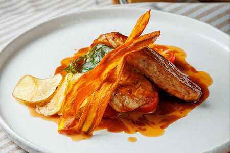 Филе индейки с тархуном и овощами