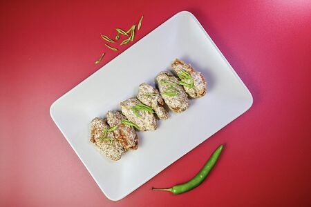 Крылья в сливочно-остром соусе маленькая порция