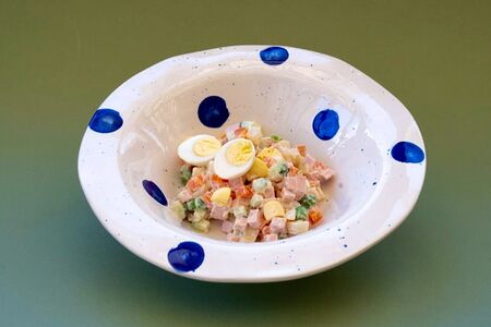 Оливье с колбаской