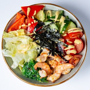 Поке с тигровыми креветками