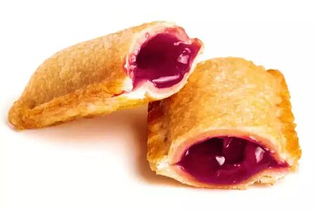 Пирожок с вишней