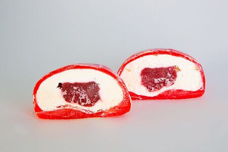 Моти клубника