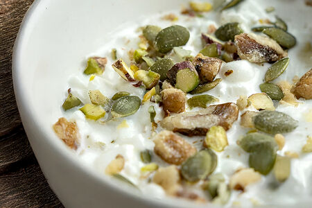 Два творога, мед, орехи