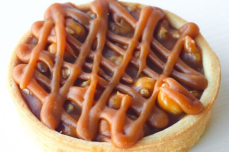 Тарталетка Карамельно-ореховая